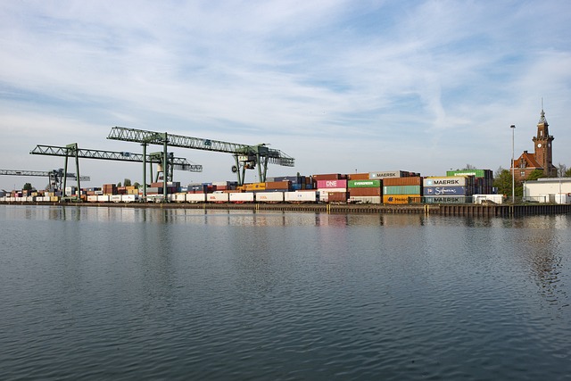 Why Hire a Copywriter? Transform Your Business with Professional Content 7 - Establish yourself as an industry authority and thought leader