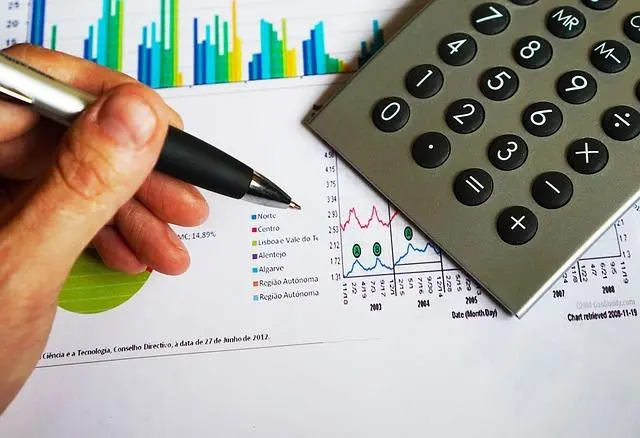 Copywriting for Financial Services: Communicating Trust and Value 4 Highlighting Benefits and Differentiators in Financial Copy